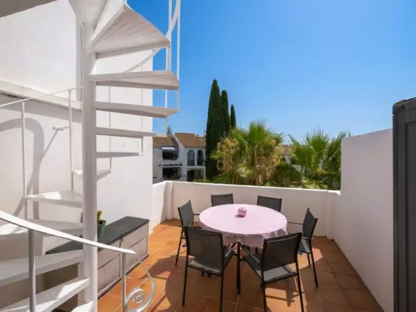 2-bedroom Apartment In Estepona, Spain (89 M²)