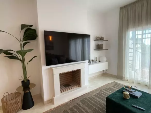 3-bedroom Apartment In Estepona, Spain (120 M²)