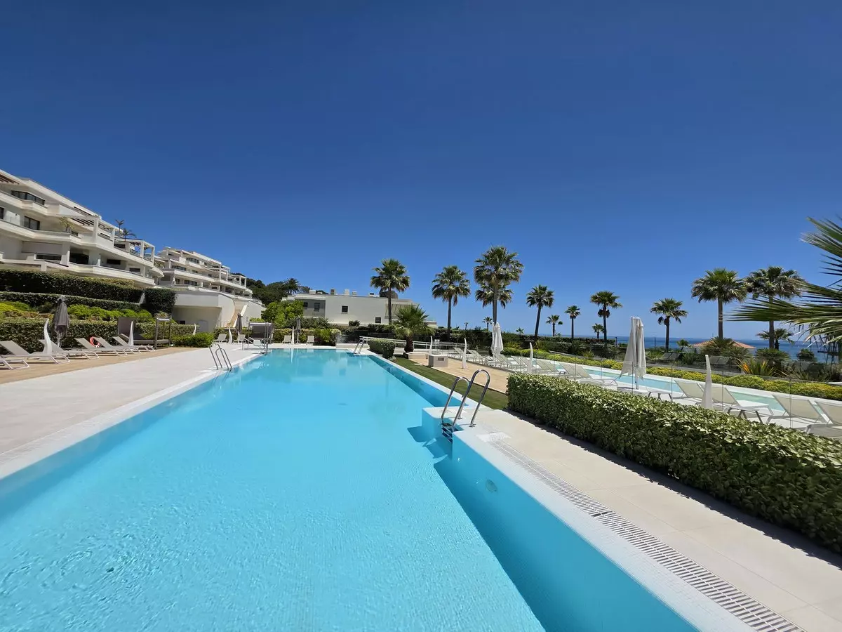 4-bedroom Town House In Estepona, Spain (291 M²)