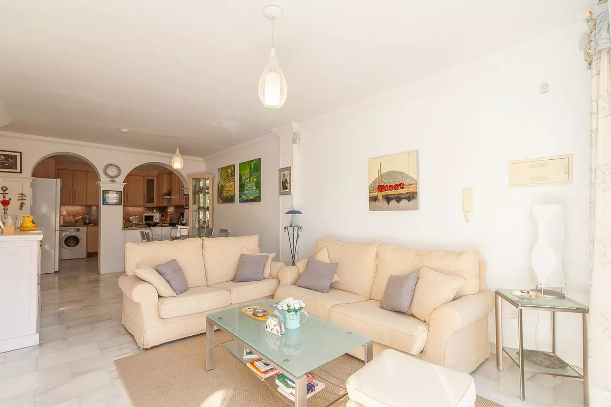 2-bedroom Apartment In Marbella, Spain (87 M²)