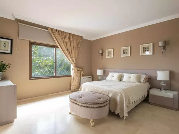 6-bedroom Villa In Estepona, Spain (415 M²)