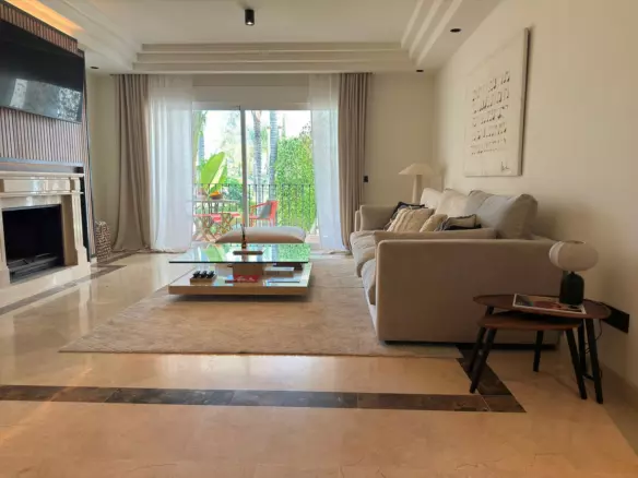 3-bedroom Apartment In Marbella, Spain (178 M²)