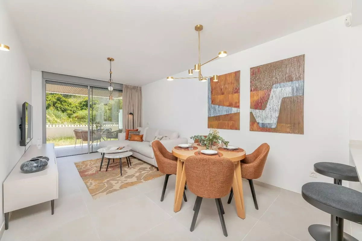 2-bedroom Apartment In Marbella, Spain (98 M²)