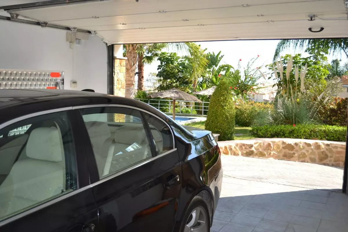 7-bedroom Villa In Alhaurín De La Torre, Spain (635 M²)