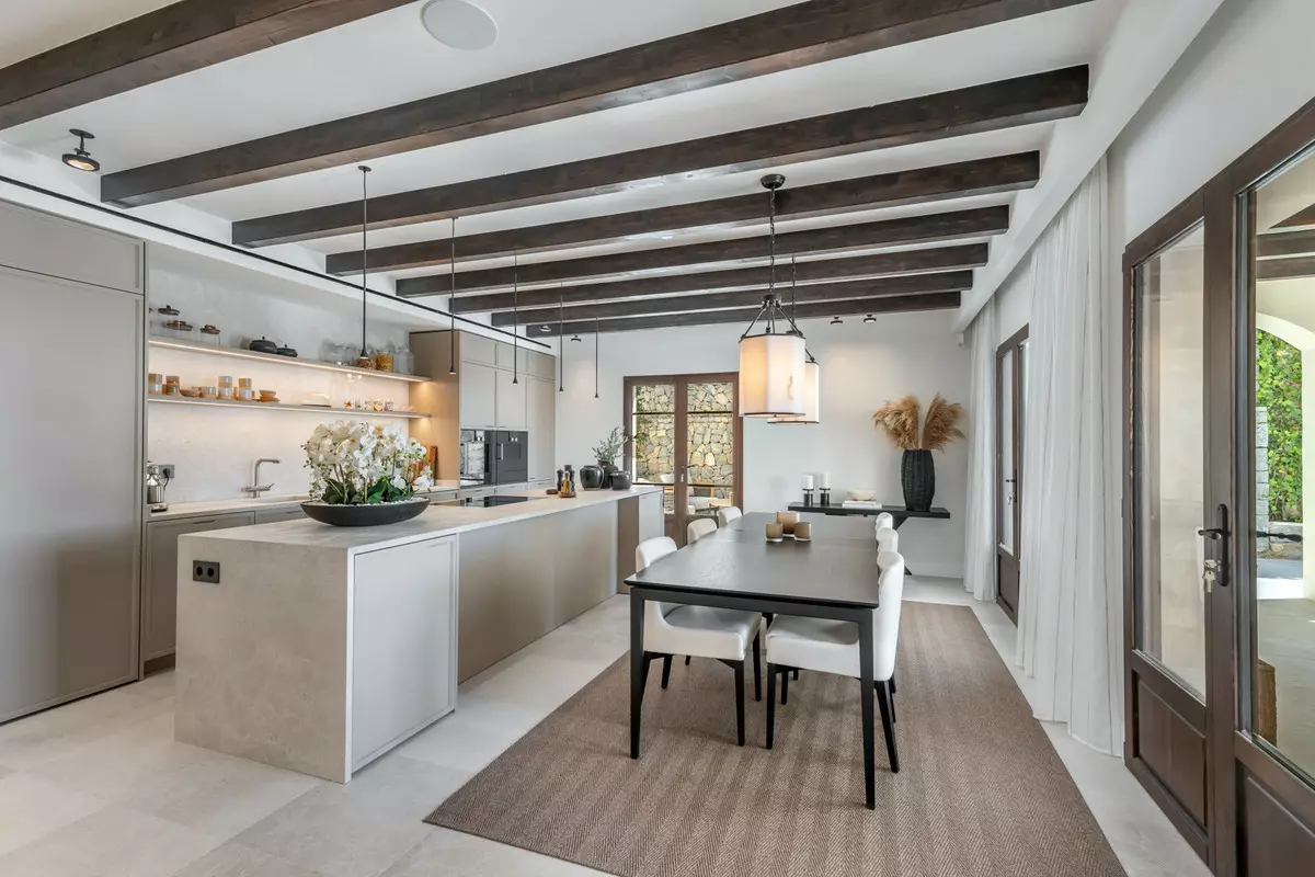 4-bedroom Villa In Andratx, Spain (416 M²)