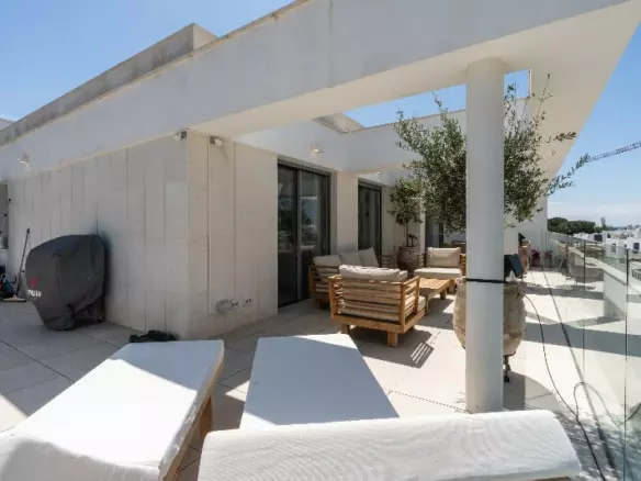 3-bedroom Apartment In Marbella, Spain (117 M²)
