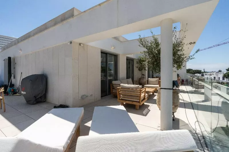 3-bedroom Apartment In Marbella, Spain (117 M²)