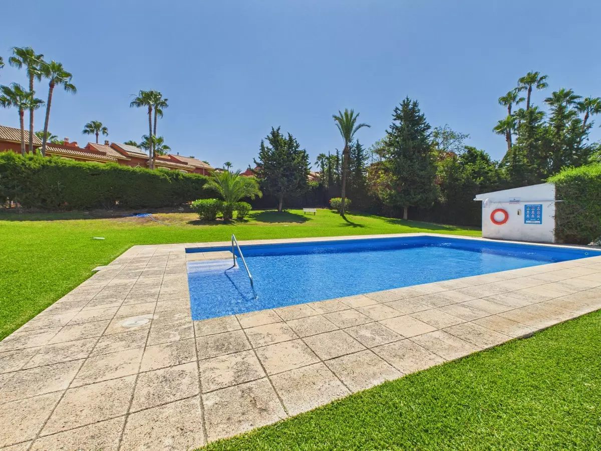 1-bedroom Apartment In Estepona, Spain (53 M²)