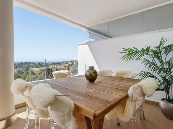 3-bedroom Apartment In Benahavis, Spain (160 M²)
