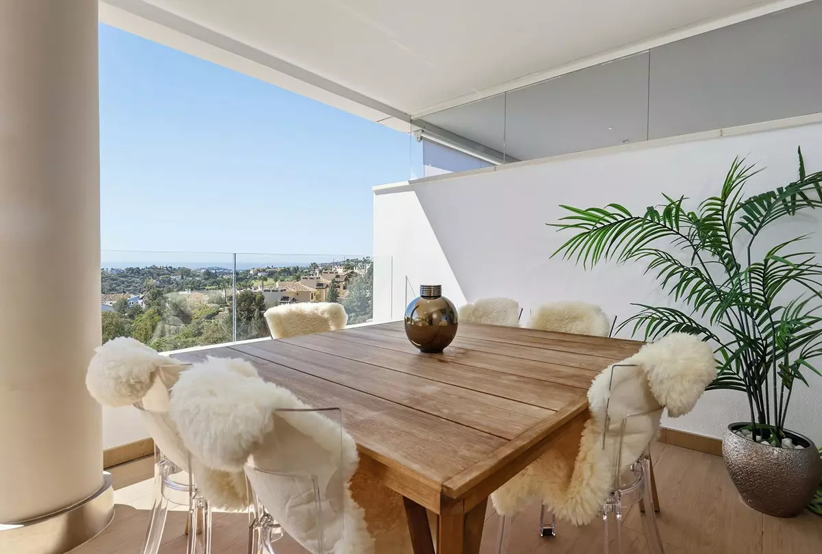 3-bedroom Apartment In Benahavis, Spain (160 M²)