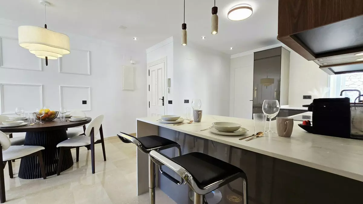 3-bedroom Apartment In Benahavis, Spain (100 M²)