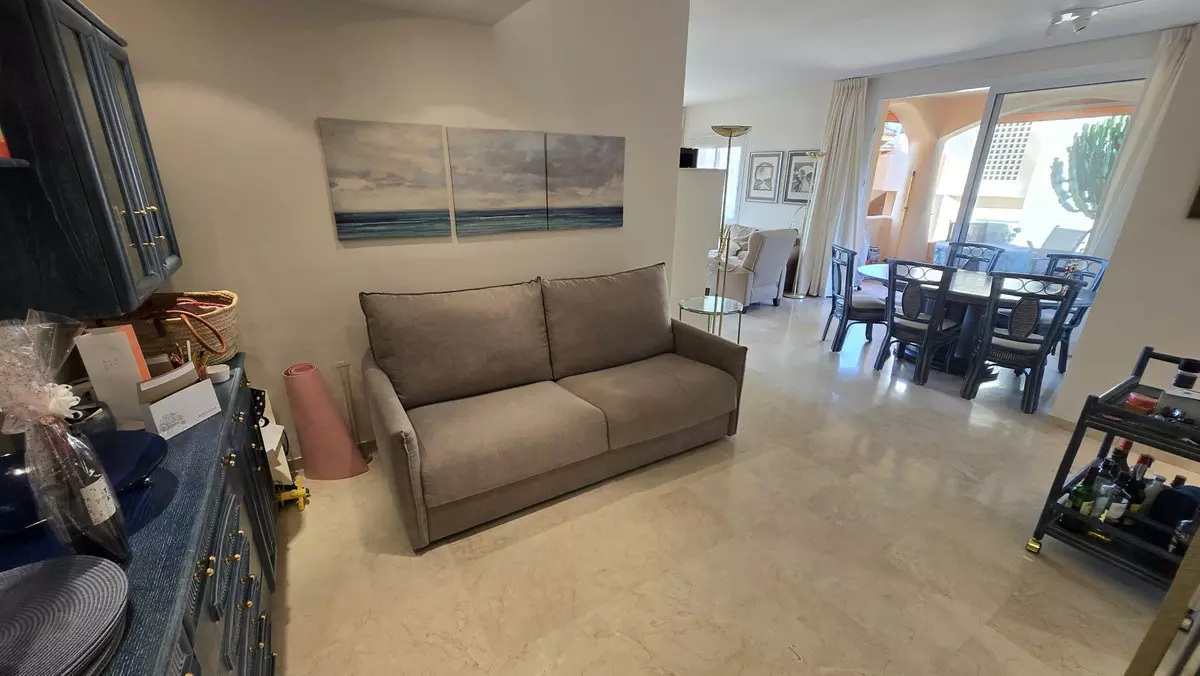 2-bedroom Apartment In Marbella, Spain (173 M²)