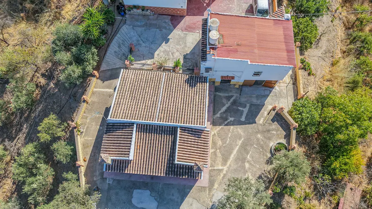 3-bedroom Country House In Álora, Spain (101 M²)