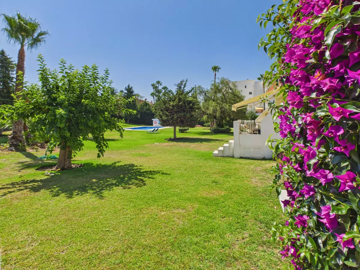 1-bedroom Apartment In Estepona, Spain (53 M²)
