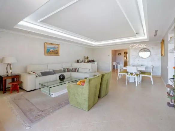 3-bedroom Apartment In Estepona, Spain (159 M²)