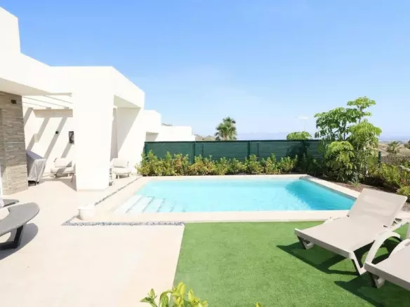 3-bedroom Villa In Algorfa, Spain (134 M²)