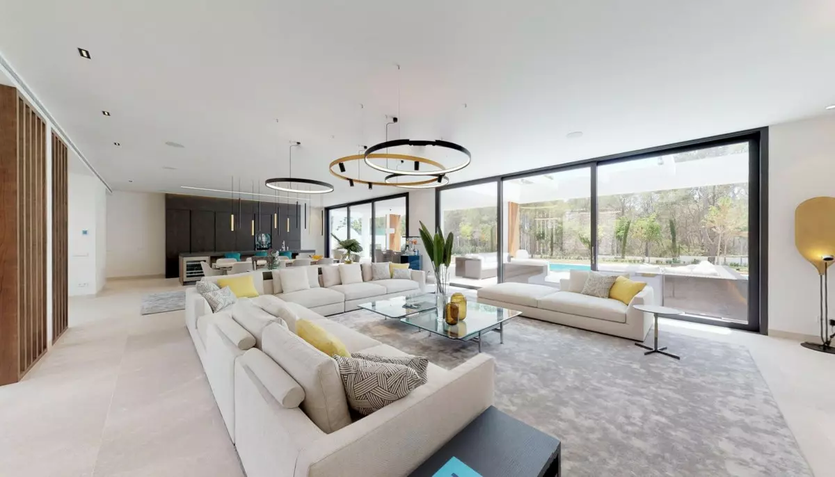 6-bedroom Villa In Calvià, Spain (748 M²)