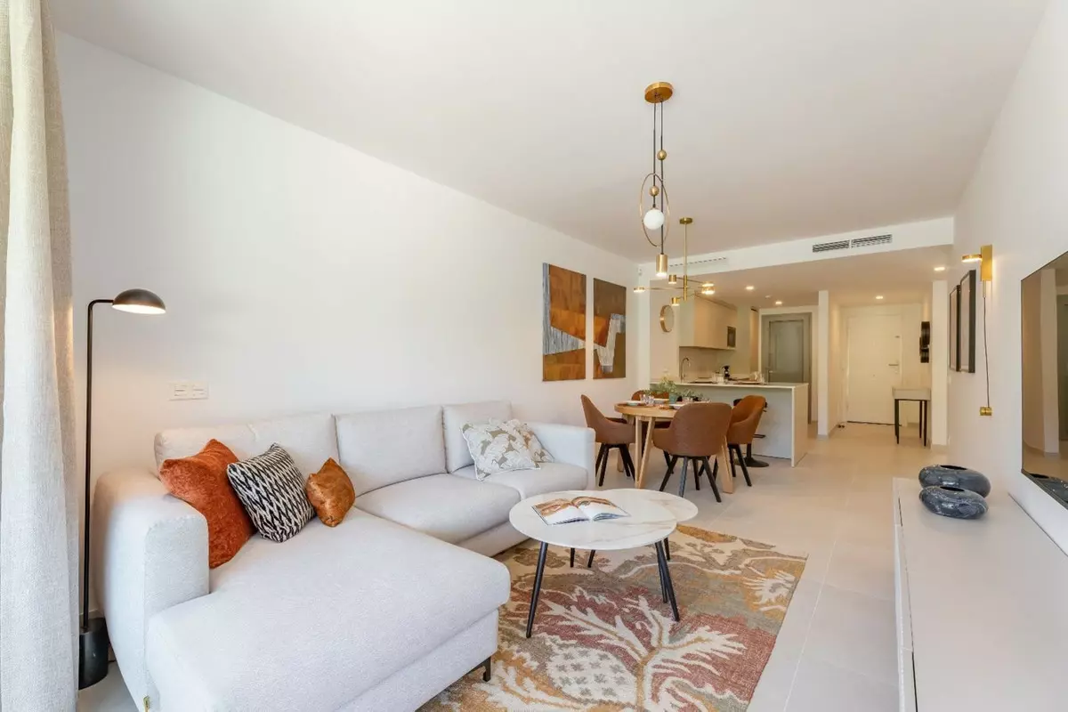 2-bedroom Apartment In Marbella, Spain (98 M²)