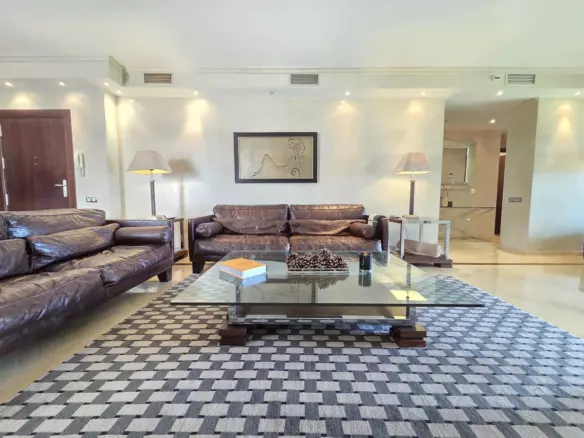 2-bedroom Apartment In Marbella, Spain (146 M²)