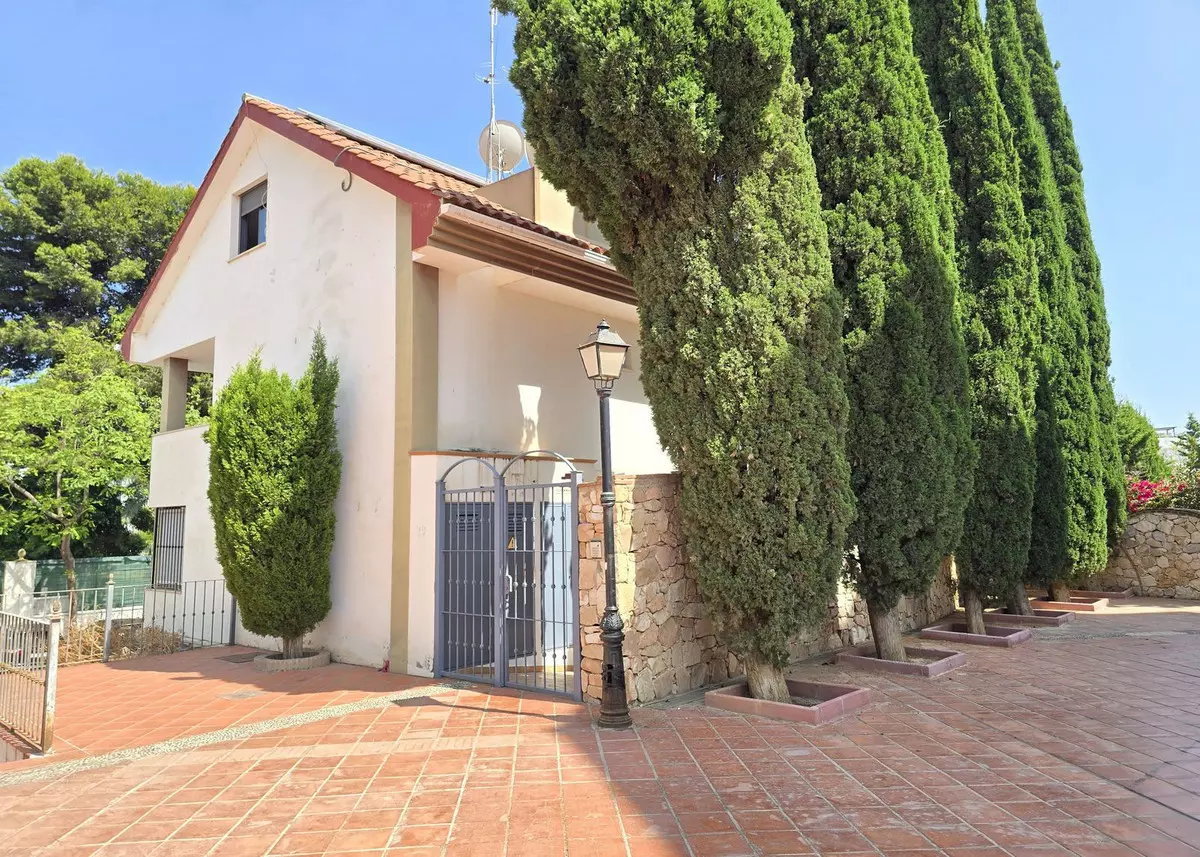 4-bedroom Town House In Benalmádena, Spain (171 M²)