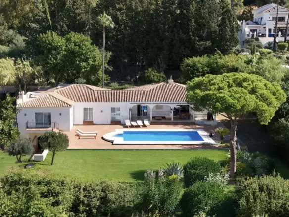 4-bedroom Villa In Estepona, Spain (341 M²)