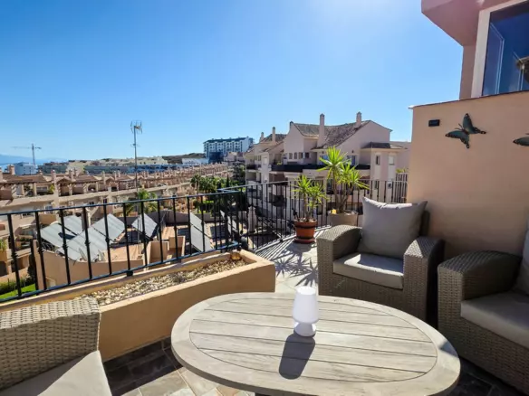 3-bedroom Apartment In Manilva, Spain (184 M²)