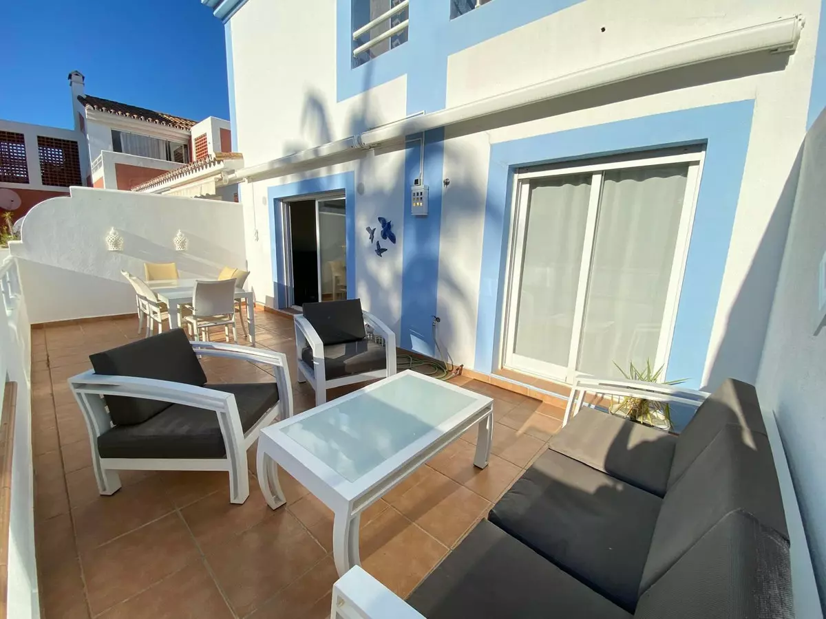3-bedroom Apartment In Estepona, Spain (130 M²)