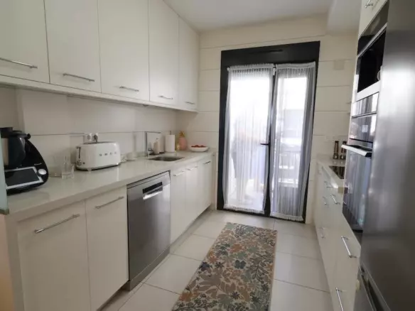 3-bedroom Apartment In Orihuela, Spain (123 M²)