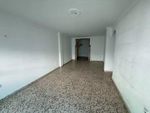 3-bedroom Apartment In Estepona, Spain (104 M²)