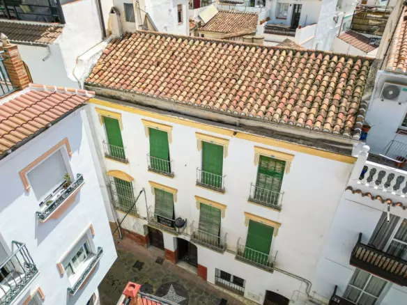 10-bedroom Town House In Cómpeta, Spain (468 M²)