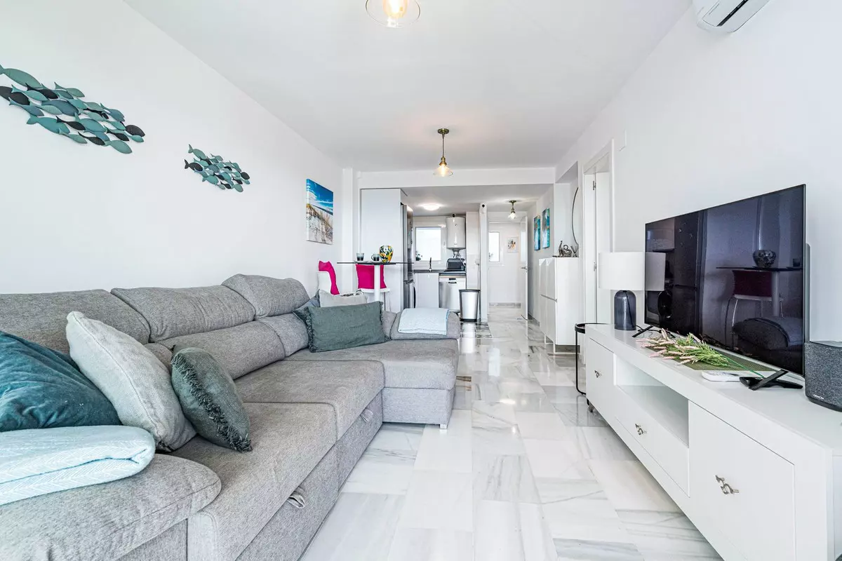 3-bedroom Apartment In Casares, Spain (80 M²)