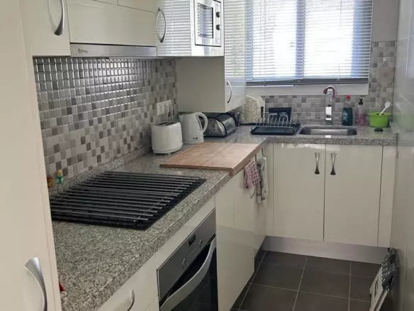 1-bedroom Apartment In Estepona, Spain (61 M²)