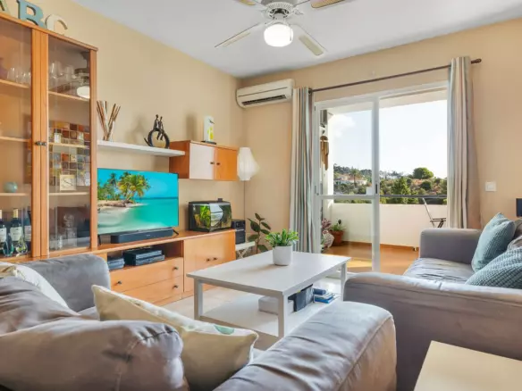 3-bedroom Apartment In Benalmádena, Spain (96 M²)
