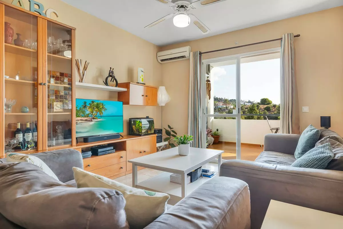 3-bedroom Apartment In Benalmádena, Spain (96 M²)