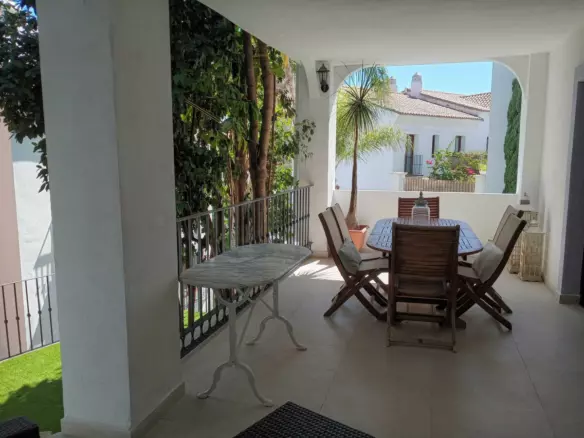 3-bedroom Town House In Estepona, Spain (249 M²)