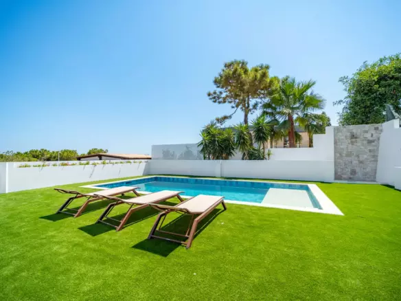 5-bedroom Villa In Mijas, Spain (329 M²)