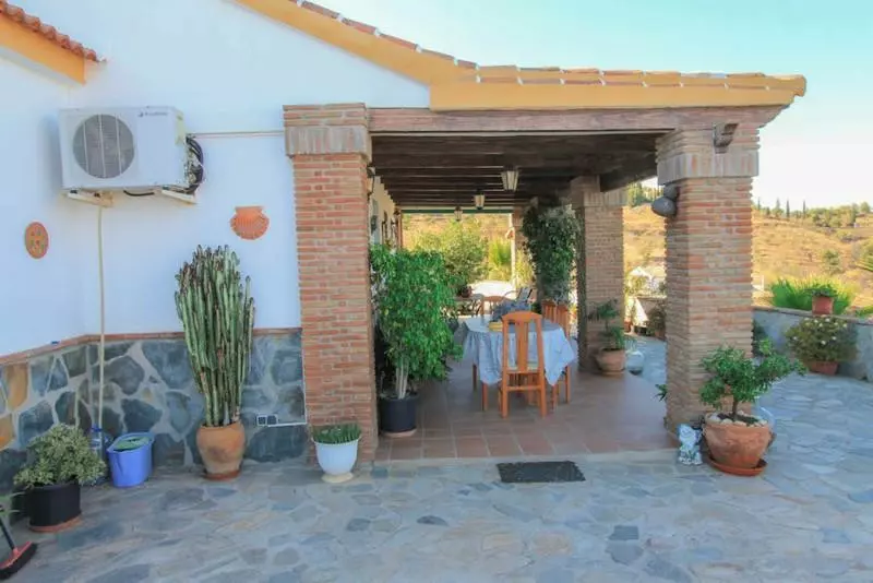 3-bedroom Villa In Guaro, Spain (93 M²)