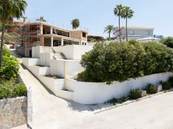 5-bedroom Villa In Estepona, Spain (543 M²)