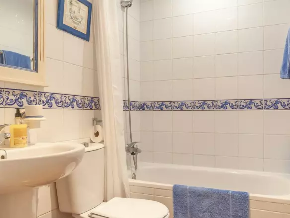 2-bedroom Apartment In Marbella, Spain (87 M²)
