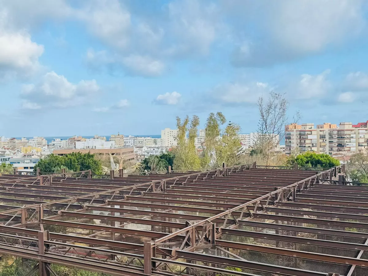 1-bedroom Apartment In Fuengirola, Spain (100 M²)