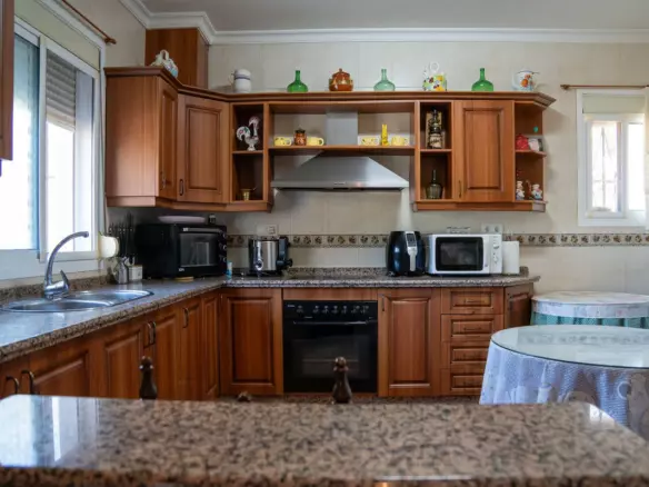 3-bedroom Country House In Álora, Spain (101 M²)