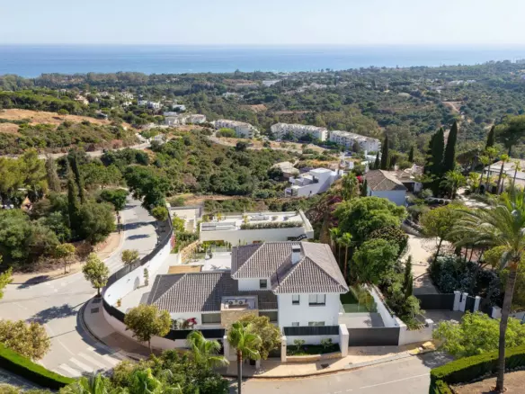 5-bedroom Villa In Marbella, Spain (627 M²)