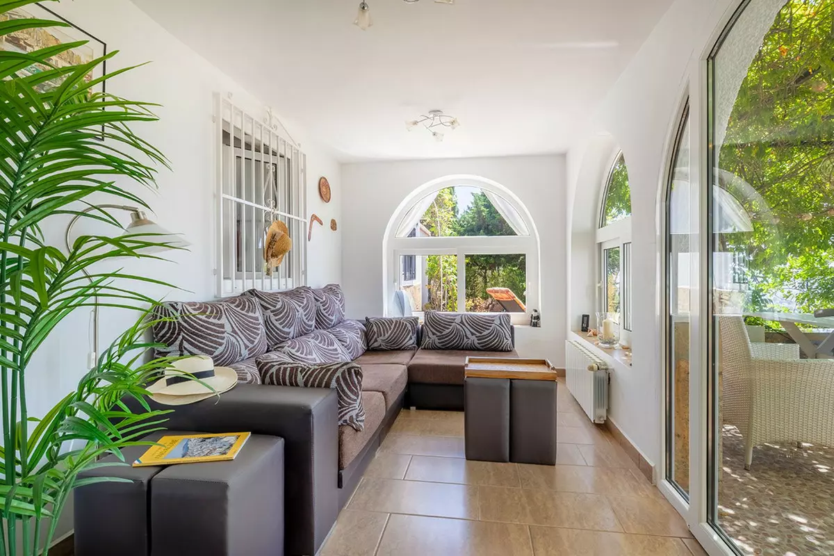 4-bedroom Villa In Cómpeta, Spain (278 M²)