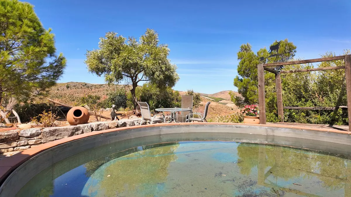 2-bedroom Country House In Ardales, Spain (108 M²)