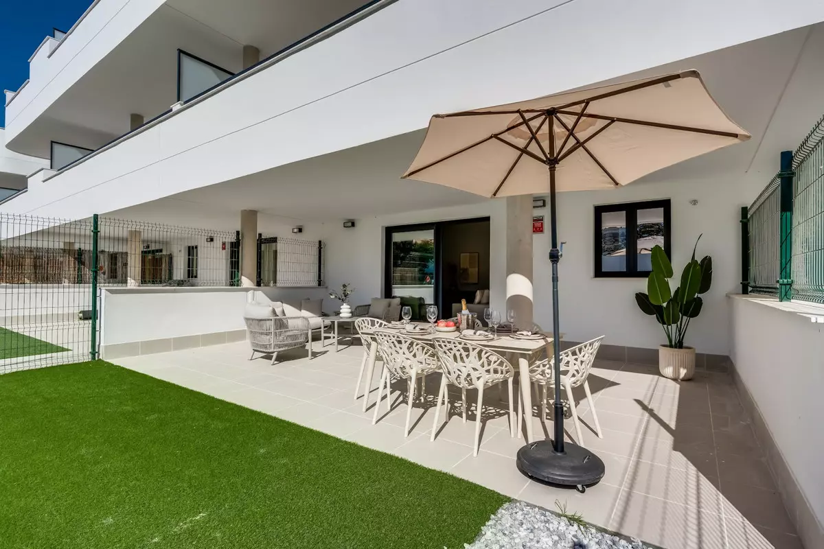 2-bedroom Apartment In Estepona, Spain (110 M²)