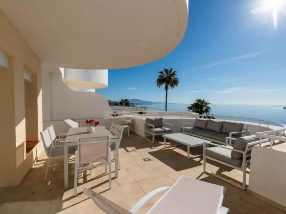 2-bedroom Apartment In Estepona, Spain (93 M²)