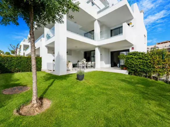 2-bedroom Apartment In Estepona, Spain (112 M²)