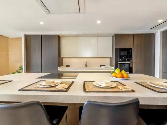 4-bedroom Apartment In Calvià, Spain (172 M²)