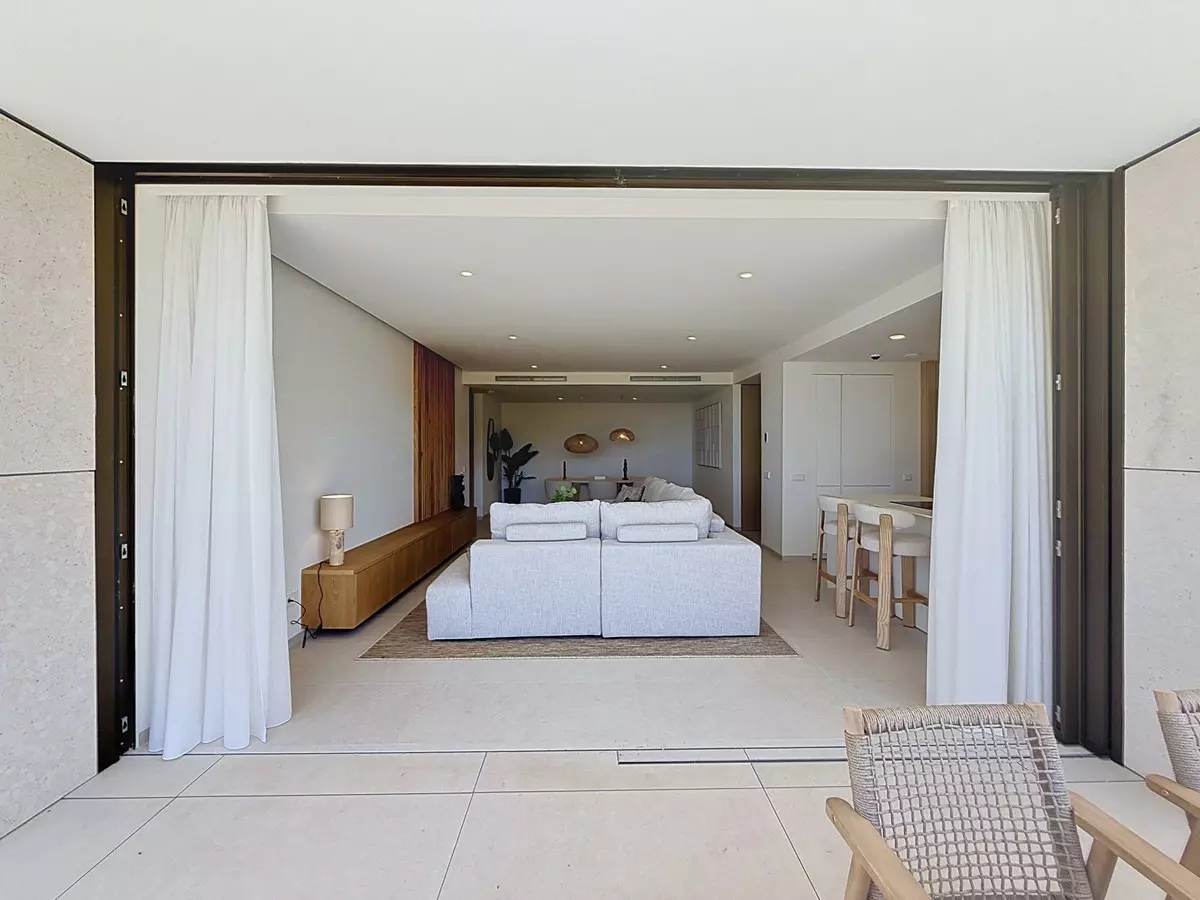 3-bedroom Apartment In Benahavis, Spain (150 M²)