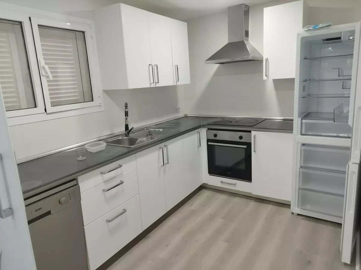 3-bedroom Apartment In Palma De Mallorca, Spain (95 M²)